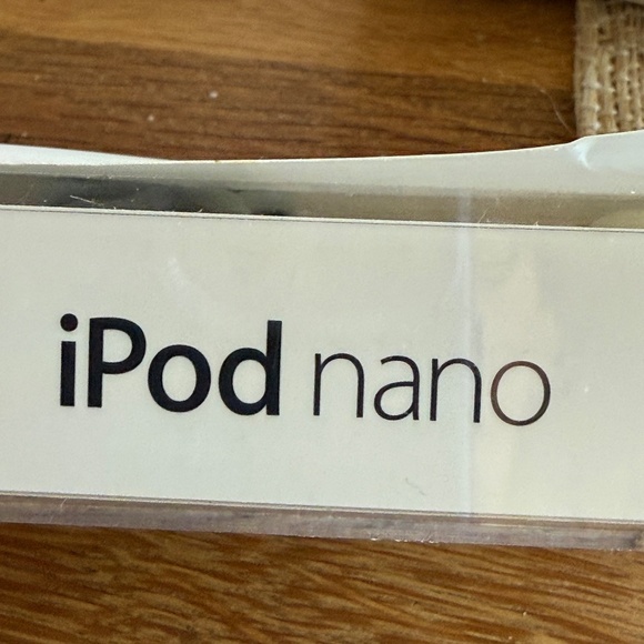 IPOD NANO - Picture 3 of 7